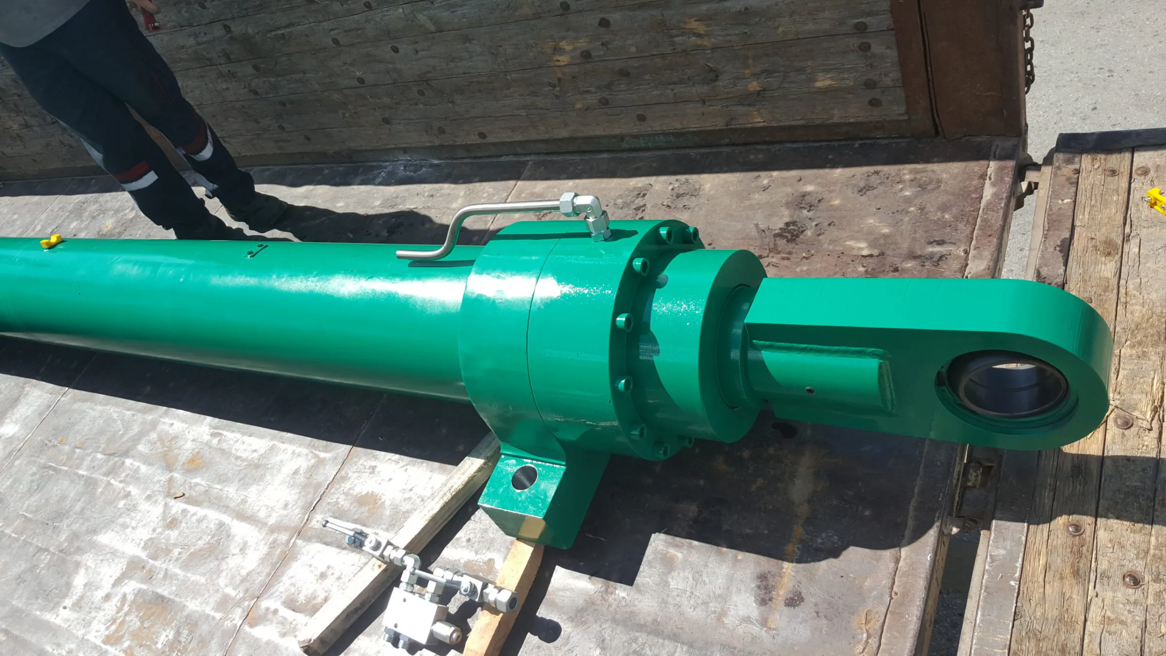 Hydraulic cylinder manufacturing at the KOCALIFT workshop